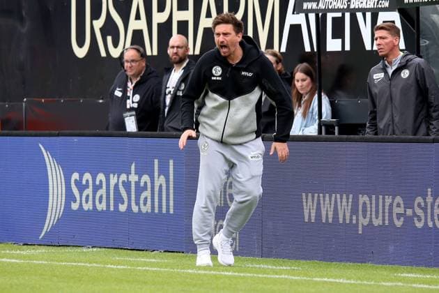 27.09.2025, xpfrx, Fussball 2.Bundesliga, SV Elversberg - Holstein Kiel v.l. Trainer Vincent Wagner (SV Elversberg) (DFL DFB REGULATIONS PROHIBIT ANY USE OF PHOTOGRAPHS as IMAGE SEQUENCES and or QUASI-VIDEO) Elversberg