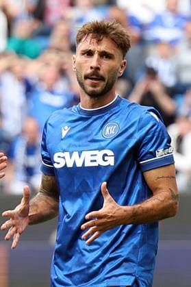 27.09.2025, xrekx, Fussball 2.Bundesliga, Karlsruher SC - 1.FC Magdeburg v.l. Fabian Schleusener (Karlsruher SC) (DFL DFB REGULATIONS PROHIBIT ANY USE OF PHOTOGRAPHS as IMAGE SEQUENCES and or QUASI-VIDEO) Karlsruhe