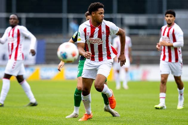 27.09.2025, xkwix, Fußball, Regionalliga West, 1. FC Köln U23 - FC Gütersloh, Geißbockheim Franz-Kremer-Stadion, Yannick Mausehund (1. FC Köln U23 4) NRW Deutschland
