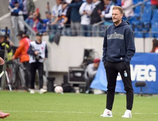 27.09.2025, xhbx, Fussball 2.Bundesliga, Karlsruher SC - 1.FC Magdeburg v.l.mTrainer Markus Fiedler (1.FC Magdeburg) nach Abpfiff enttaeuscht, enttaeuscht schauend, dissapointed (DFL DFB REGULATIONS PROHIBIT ANY USE OF PHOTOGRAPHS as IMAGE SEQUENCES and or QUASI-VIDEO) Karlsruhe