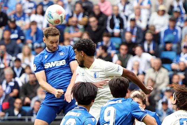 27.09.2025, xrekx, Fussball 2.Bundesliga, Karlsruher SC - 1.FC Magdeburg v.l. Kopfball zum 1:0 durch Christoph Kobald (Karlsruher SC) (DFL DFB REGULATIONS PROHIBIT ANY USE OF PHOTOGRAPHS as IMAGE SEQUENCES and or QUASI-VIDEO) Karlsruhe