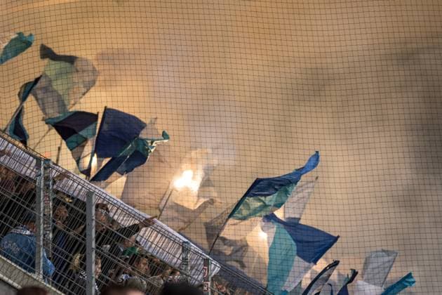 GER, 3. Liga, FC Erzgebirge Aue - TSV 1860 München 27.09.2025, eins Erzgebirgsstation, Aue, GER, 3. Liga, FC Erzgebirge Aue - TSV 1860 München Fanblock von TSV 1860 München Â Foto Alexander Trienitz nordphoto GmbH