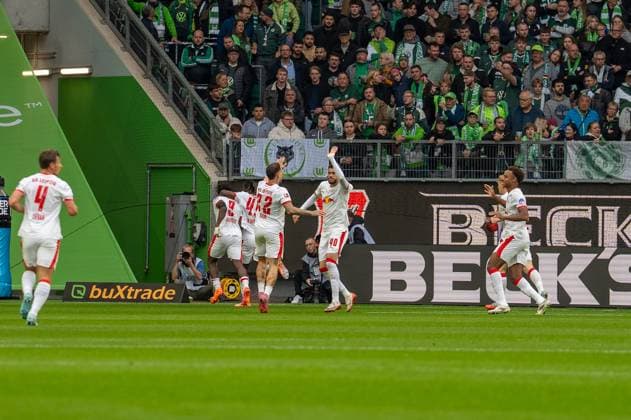 Deutschland: Fussball 1. Bundesliga, 6. Spieltag 2025 2026, VfL Wolfsburg-RB Leipzig am 27.09.2025 in Wolfsburg (Volkswagen-Arena): Torjubel zum 0:1 Copyright: xSvenxHeidmannx
