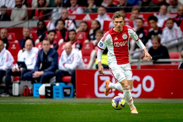 AFC Ajax Amsterdam forwarder Mika Godts during the match AFC Ajax Amsterdam vs NAC Breda at the Johan Cruijff ArenA for the Dutch Vriendenloterij Eredivisie season 2025-2026 in AMSTERDAM, Netherlands on 27 september 2025, (photo by Marcel van Dorst EYE4images DeFodi Images) AFC Ajax Amsterdam forwarder Mika Godts during the match AFC Ajax Amsterdam vs NAC Breda at the Johan Cruijff ArenA for the Dutch Vriendenloterij Eredivisie season 2025 2026 in AMSTERDAM, Netherlands on 27 september 2025, photo by Marcel van Dorst EYE4images DeFodi Images