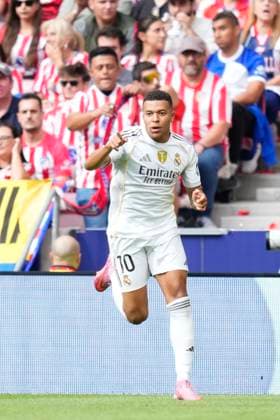 Atletico de Madrid v Real Madrid CF - LaLiga EA Sports Kylian Mbappe centre-forward of Real Madrid and France celebrates after scoring his sides first goal during the LaLiga EA Sports match between Atletico de Madrid and Real Madrid CF at Riyadh Air Metropolitano on September 27, 2025 in Madrid, Spain. Madrid Spain  Copyright: xJosexBretonx originalFilename:bretonhernandez-atletico250927_npE6w.jpg