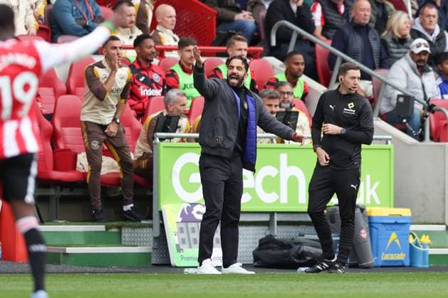 Brentford FC v Manchester United, ManU FC, Premier League Manchester United manager Ruben Amorim gestures during the Brentford FC v Manchester United FC Premier League Match at the Gtech Community Stadium, London, England, United Kingdom on 27 September 2025 Credit: Sally Rawlins Every Second Media Editorial use only. All images are copyright Every Second Media Limited. No images may be reproduced without prior permission. All rights reserved. Premier League and Football League images are subject to licensing agreements with Football DataCo Limited. see https: www.football-dataco.com Copyright: xIMAGO EveryxSecondxMediax ESM-1597-0075 SallyxRawlinsx xEveryxSecondxMediax