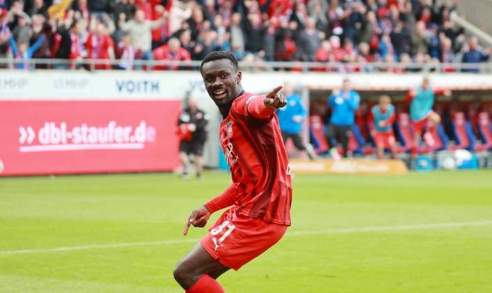27.09.25 1. FC Heidenheim - FC Augsburg Deutschland, Heidenheim, 27.09.2025, Fussball, Bundesliga, 1. FC Heidenheim - Augsburg: Sirlord Conteh (1. FC Heidenheim); Jubel Tor 2:0 Conteh.