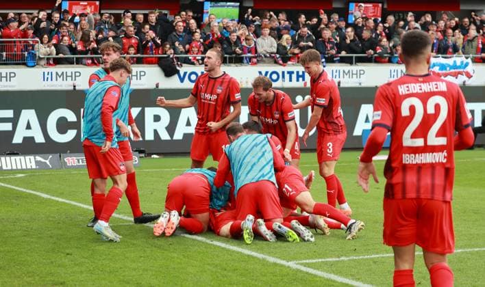 27.09.25 1. FC Heidenheim - FC Augsburg Deutschland, Heidenheim, 27.09.2025, Fussball, Bundesliga, 1. FC Heidenheim - Augsburg: Sirlord Conteh (1. FC Heidenheim); Jubel Tor 2:0 Conteh.