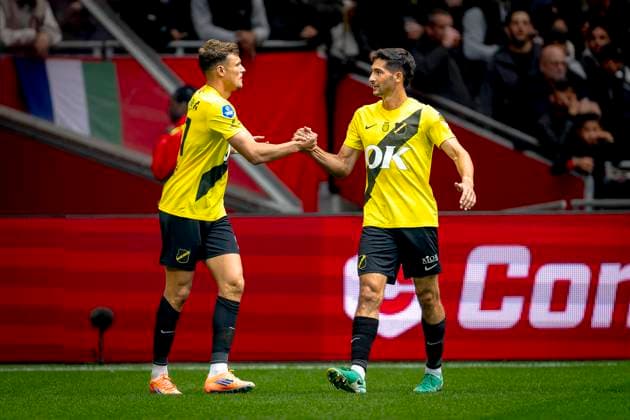 NAC Breda forwarder Sydney van Hooijdonk scores the 1-1 and celebrating the goal during the match AFC Ajax Amsterdam vs NAC Breda at the Johan Cruijff ArenA for the Dutch Vriendenloterij Eredivisie season 2025-2026 in AMSTERDAM, Netherlands on 27 september 2025, (photo by Marcel van Dorst EYE4images DeFodi Images) NAC Breda forwarder Sydney van Hooijdonk scores the 1 1 and celebrating the goal during the match AFC Ajax Amsterdam vs NAC Breda at the Johan Cruijff ArenA for the Dutch Vriendenloterij Eredivisie season 2025 2026 in AMSTERDAM, Netherlands on 27 september 2025, photo by Marcel van Dorst EYE4images DeFodi Images