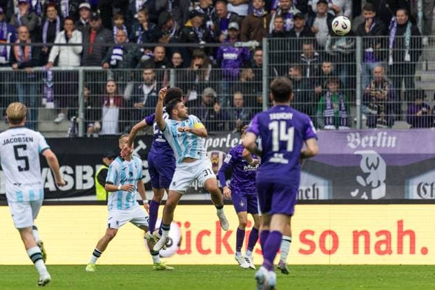 GER, 3. Liga, FC Erzgebirge Aue - TSV 1860 München 27.09.2025, eins Erzgebirgsstation, Aue, GER, 3. Liga, FC Erzgebirge Aue - TSV 1860 München Kevin Volland (TSV 1860 München 31) Â Foto Alexander Trienitz nordphoto GmbH
