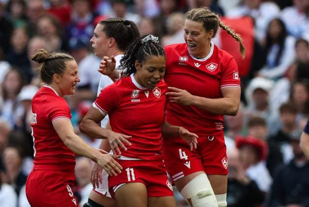 2025 Women s Rugby World Cup Final, Twickenham, London, England 27 9 2025 Canada vs England Canada™s Asia Hogan-Rochester celebrates try score with Sophie de Goede and Justine Pelletier Asia Hogan-Rochester celebrates try score with Sophie de Goede and Justine Pelletier 27 9 2025  Copyright: x INPHO BillyxSticklandx 0S2A2844