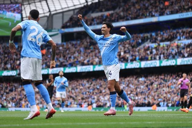 Football - Premier League - Manchester City v Burnley 27th September 2025 - Premier League - Manchester City v Burnley - Tijjani Reijnders of Manchester City celebrates their 1st goal - Photo: Simon Stacpoole Offside. Manchester UK Copyright: xSimonxStacpoolexOffside