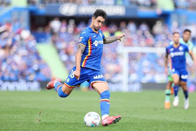 September 27, 2025, Getafe, Madrid, Spain: Alex Sancris of Getafe CF in action during the Spanish League, LaLiga EA Sports, football match played between Getafe CF and Levante UD at Coliseum stadium on September 27, 2025, in Getafe, Madrid, Spain. Getafe Spain - ZUMAa181 20250927_zaa_a181_136 Copyright: xIrinaxR.xHipolitox