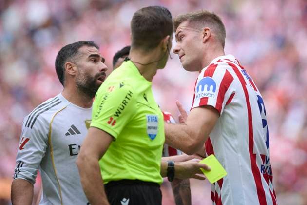 Spanish La Liga EA Sports soccer match Atletico Madrid vs Real Madrid at Riyadh Air Metropolitano stadium in Madrid, Spain. 27 September 2025 Sorloth and Carvajal 900 Cordon Press  900 CordonxPress LOF - Atletico Madrid vs Real Madrid