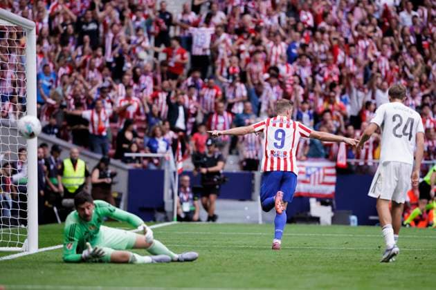 LA LIGA EA Sports - Atletico de Madrid vs Real Madrid MADRID,SPAIN - 27 September: Alexander Sorloth of Atletico de Madrid celebrates a goal during the La Liga 2025 26 match between Atletico de Madrid and Real Madrid at Riyadh Air Metropolitano Stadium. (Photo by Guillermo Martinez) Madrid Riyadh Air Metropolitano Stadium Spain Copyright: xGuillermoxMartinezx