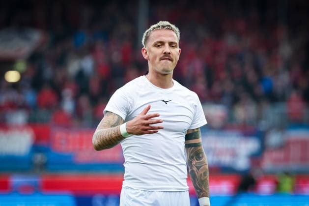 Entaeuschung, Frust bei Phillip Tietz 21 FC Augsburg), 1. FC Heidenheim 1846 vs. FC Augsburg, DFL, Bundesliga, Saison 2025 2026, Voith Arena, Hinrunde, 5. Spieltag, 27.09.2025 DFB regulations prohibit any use of photographs as image sequences and or quasi-video Heidenheim Baden-Wuerttemberg Deutschland