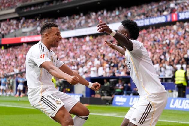 September 27, 2025, Madrid, Madrid, Spain: Vinicius Junior and Kylian Mbappe of Real Madrid CF celebrates a goal scored by Arda Guler during the Spanish League, LaLiga EA Sports, football match played between Atletico de Madrid and Real Madrid at Riyadh Air Metropolitano stadium on September 27, 2025, in Madrid, Spain. Madrid Spain - ZUMAa181 20250927_zaa_a181_177 Copyright: xOscarxJ.xBarrosox
