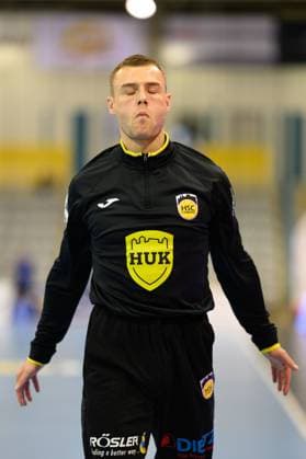 Apfel, Fabian (TW, HSC 2000 Coburg, 28) bei der Erwaermung. GER, Bayern, HSC 2000 Coburg gegen HBW Balingen-Weilstetten, 2. Handball Bundesliga, Handball, 5.Spieltag, Saison 2025 2026, 19.30 Uhr, Samstag, 27.09.2025 GER, Bayern, HSC 2000 Coburg gegen HBW Balingen-Weilstetten, 2. Handball Bundesliga, Handball, 5.Spieltag, Saison 2025 2026, 19.30 Uhr, Samstag, 27.09.2025 Coburg Copyright: xEibner-Pressefoto MartinxHerbstx EP_MHT