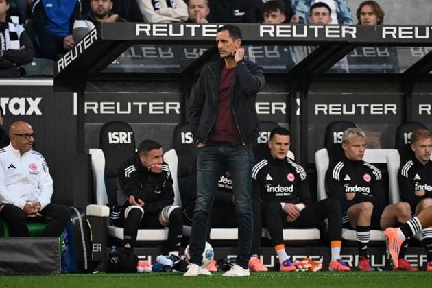 27.09.2025, xjhx, Fussball 1.Bundesliga, Borussia Moenchengladbach - Eintracht Frankfurt v.l. Trainer Dino Toppmöller Toppmoeller (Eintracht Frankfurt) (DFL DFB REGULATIONS PROHIBIT ANY USE OF PHOTOGRAPHS as IMAGE SEQUENCES and or QUASI-VIDEO) Moenchengladbach