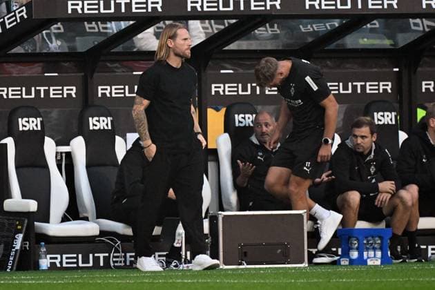 27.09.2025, xjhx, Fussball 1.Bundesliga, Borussia Moenchengladbach - Eintracht Frankfurt v.l. Trainer Eugen Polanski (Borussia Mönchengladbach) (DFL DFB REGULATIONS PROHIBIT ANY USE OF PHOTOGRAPHS as IMAGE SEQUENCES and or QUASI-VIDEO) Moenchengladbach