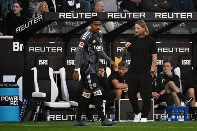 27.09.2025, xjhx, Fussball 1.Bundesliga, Borussia Moenchengladbach - Eintracht Frankfurt v.l. Trainer Eugen Polanski (Borussia Mönchengladbach) (DFL DFB REGULATIONS PROHIBIT ANY USE OF PHOTOGRAPHS as IMAGE SEQUENCES and or QUASI-VIDEO) Moenchengladbach