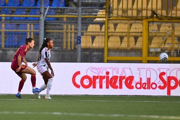 Juventus FC v AS Roma - Serie a Cup Women Emilie Haavi of A.S. Roma Femminile scores the goal for 1-1 during the Serie A Women s Cup Final between Juventus F.C. and A.S. Roma at Romeo Menti Stadium in Castellammare di Stabia, Italy, on September 27, 2025 Castellammare di Stabia Italy Italy  Copyright: xDomenicoxCippitellix originalFilename:cippitelli-juventus250927_npnRF.jpg