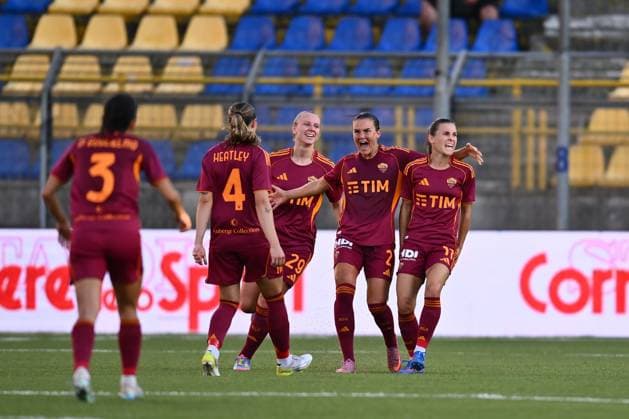 Juventus FC v AS Roma - Serie a Cup Women Emilie Haavi of A.S. Roma Femminile celebrates after scoring the goal to make it 1-1 during the Serie A Women s Cup Final between Juventus F.C. and A.S. Roma at Romeo Menti Stadium in Castellammare di Stabia, Italy, on September 27, 2025 Castellammare di Stabia Italy Italy  Copyright: xDomenicoxCippitellix originalFilename:cippitelli-juventus250927_nprrh.jpg