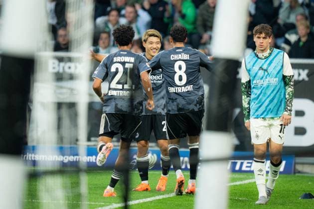 Borussia Mönchengladbach vs Eintracht Frankfurt Bundesliga Matchday 5 Can Uzun of Eintracht Frankfurt celebrates after scoring during the Bundesliga match against Borussia Mönchengladbach at Borussia-Park in Mönchengladbach, Germany, on September 27, 2025. Copyright: xTaiseixIwamotox