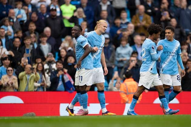 Manchester City v Burnley - Premier League Erling Haaland (9) of Manchester City F.C. celebrates his goal during the Premier League match between Manchester City and Burnley at the Etihad Stadium in Manchester, on September 27, 2025. Manchester Manchester United, ManU Kingdom  Copyright: xMIxNewsx originalFilename:fletcher-manchest250927_npJjl.jpg