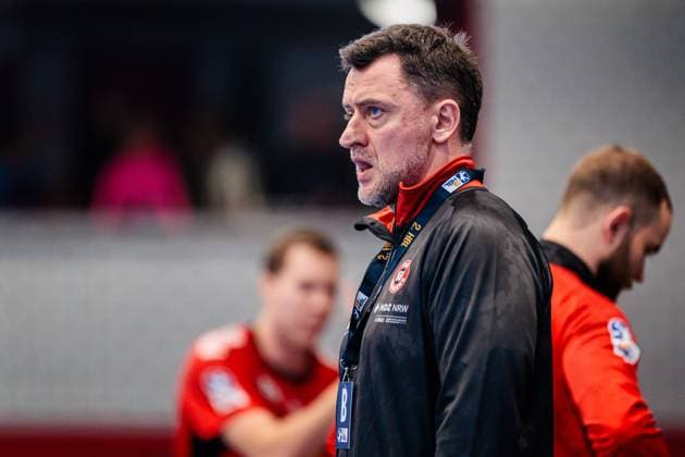 Piotr Przybecki (TuS N-Luebbecke, Trainer) GER, TuS N-Luebbecke vs. 1. VfL Potsdam, Handball, 2. Bundesliga, 5. Spieltag, Spielzeit 2025 2026, 27.09.2025 GER, TuS N-Luebbecke vs. 1. VfL Potsdam, Handball, 2. Bundesliga, 5. Spieltag, Spielzeit 2025 2026, 27.09.2025 Luebbecke Copyright: xEibner-Pressefoto JanxRollingerx EP_JSK