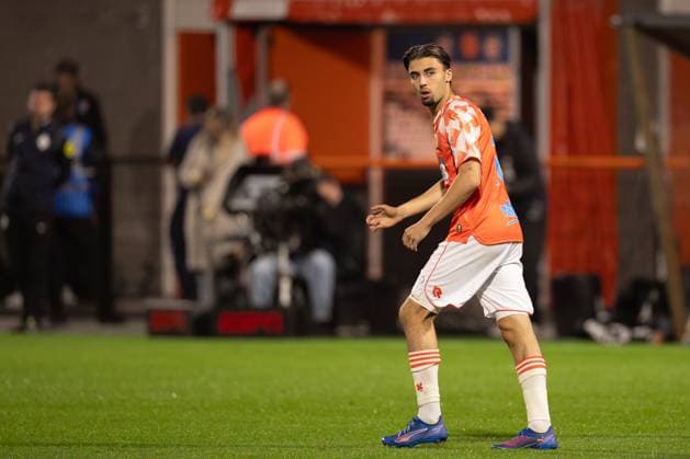 2025-09-27 FC Volendam v PEC Zwolle - Dutch Eredivisie VOLENDAM, NETHERLANDS - SEPTEMBER 27: Nordin Bukala of FC Volendam looks on during the Dutch Eredivisie match between FC Volendam and PEC Zwolle at Kras Stadion on September 27, 2025 in Volendam, Netherlands. Volendam Kras Stadion Netherlands Content not available for redistribution in The Netherlands directly or indirectly through any third parties. Copyright: xPatrickxGoosenx
