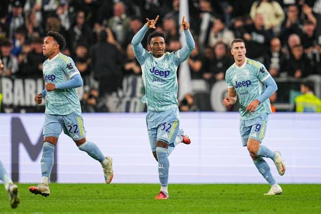 Juventus Juan Cabal celebrates after scoring the 1-1 goal for his team during the Serie A soccer match between Juventus and Atalanta at the Allianz Stadium in Turin, north west Italy - Saturday, Septermber 27, 2025. - Soccer .  Copyright: xMarcoxAlpozzi LaPressex