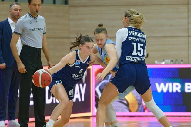 Nicole Brochlitz (Lions, 6), <sls Syntainics MBC vs. Saarlouis Royals, Basketball, Damen, Bundesliga, Saison 2025 2026, 1. Spieltag, 27.09.2025. Halle SWH Arena Sachsen-Anhalt Deutschland