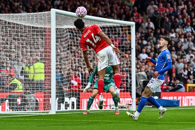 27th September 2025; The City Ground, Nottingham, England; Premier League Football, Nottingham Forest versus Sunderland; Dan Ndoye of Nottingham Forest heads towards goal but cannot keep the effort down  GodfreyxPitt