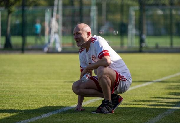 Fußball, Herren, Saison 2025 2026, NOFV Oberliga Nord, SV Sparta Lichtenberg, Feier zur Namensgebung, Sportanlage Fischerstraße wird zum Paul-Kalkbrenner-Sportfeld, im Bild: Paul Kalkbrenner (Namensgeber des Paul-Kalkbrenner-Sportfeldes), 27.09. 2025, Copyright: xMatthiasxKochx
