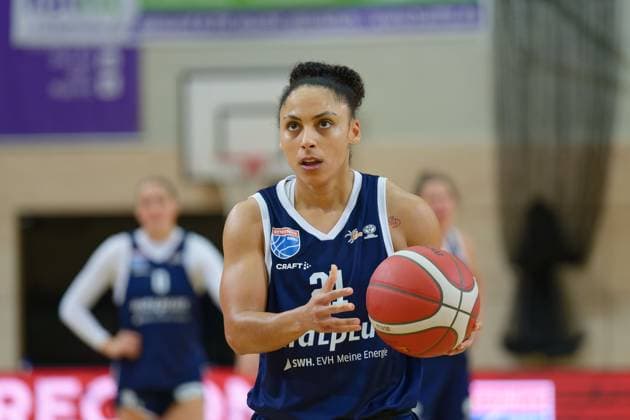 Rachel Arthur (Lions, 21), Syntainics MBC vs. Saarlouis Royals, Basketball, Damen, Bundesliga, Saison 2025 2026, 1. Spieltag, 27.09.2025. Halle SWH Arena Sachsen-Anhalt Deutschland