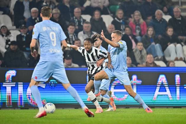 ALMELO , 27-09-2025 , Stadium Asito , season 2025 2026 , Dutch Eredivisie football , match between Heracles Almelo and Sparta Rotterdam , picture shows Heracles Almelo player Mimeirhel Benita Heracles - Sparta  x31228796x Copyright: