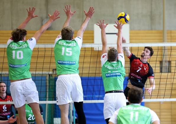 BAU 27.09.2025 Ludwigsburg Volleyball Barock Volley MTV Ludwigsburg vs. TSV Haching, Tim Köpfli (LB, rechts)