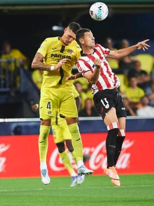 Rafa Marin (Villarreal CF) and Gorka Guruzeta (Athletic Club) during the LaLiga EA Sports match between Villarreal CF and Athletic Club at Estadio de la Ceramica on September 27, 2025 in Villarreal, Spain. (Photo by Maria Jose Segovia DeFodi Images) Rafa Marin Villarreal CF and Gorka Guruzeta Athletic Club during the LaLiga EA Sports match between Villarreal CF and Athletic Club at Estadio de la Ceramica on September 27, 2025 in Villarreal, Spain Photo by Maria Jose Segovia DeFodi Images