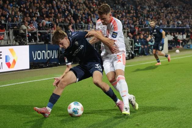 27.09.2025, xgrfx, Fussball 2.Bundesliga, VfL Bochum - Fortuna Duesseldorf v.l. Kacper Koscierski (VfL Bochum), Moritz Heyer (Fortuna Düsseldorf) (DFL DFB REGULATIONS PROHIBIT ANY USE OF PHOTOGRAPHS as IMAGE SEQUENCES and or QUASI-VIDEO) Bochum