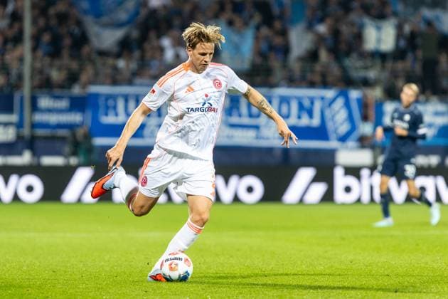 2. Fußball Bundesliga: VfL Bochum - Fortuna Düsseldorf; Vonovia-Ruhrstadion, Bochum; 27.09.2025 Jesper Daland (Fortuna Düsseldorf, 2) 2. Fußball Bundesliga: VfL Bochum - Fortuna Düsseldorf; Vonovia-Ruhrstadion, Bochum; 27.09.2025 DFL regulations prohibit any use of photographs as image sequences and or quasi video.