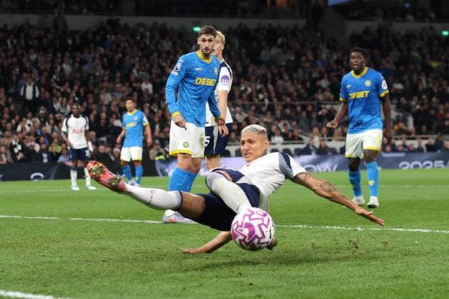 Tottenham Hotspur v Wolverhampton Wanderers 27 September 2025 London - Premier League Football - Tottenham Hotspur v Wolverhampton Wanderers - Richarlison of Tottenham Hotspur narrowly misses the ball in front of goal - (Photo by Mark Leech). London UK Copyright: xMarkxLeechxOffside