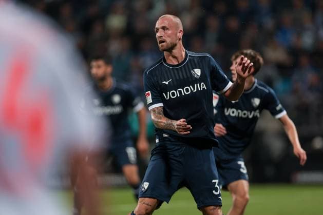 27.09.2025, 2. Bundesliga, 7. Spieltag, VfL Bochum 1848 - Fortuna Düsseldorf, Philipp Hofmann (VfL Bochum 1848), Bochum Vonovia Ruhrstadion NRW Deutschland xRHR-FOTO DEx