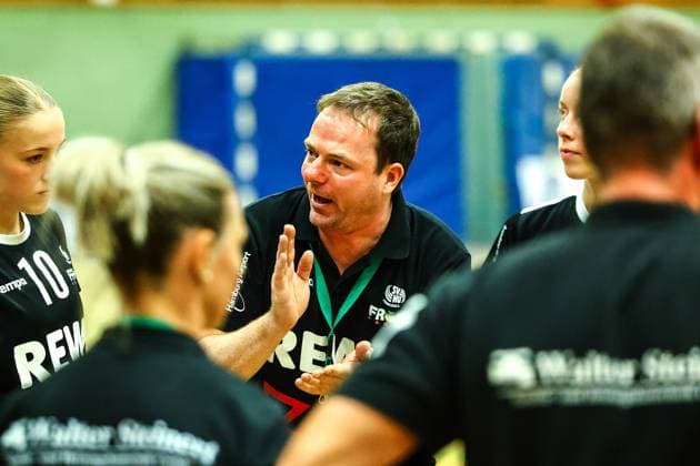 Handball I Frauen I Saison 2025 2026 I 3.Liga Nord I 3 Spieltag I SV Henstedt-Ulzburg - TV Hannover-Badenstedt I 27.09.2025 Sönke Marxen (SV Henstedt-Ulzburg) Copyright: xLobeca RalfxHomburgx