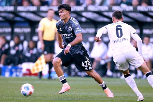 UZUN Can Eintracht Frankfurt DFL Bundesliga Saison 2025-2026 Spiel Borussia Moenchengladbach - Frankfurt 4 : 6 am 27. 09. 2025 in Moenchengladbach DFL REGULATIONS PROHIBIT ANY USE OF PHOTOGRAPHS as IMAGE SEQUENCES and or QUASI-VIDEO Copyright: xLacixPerenyix