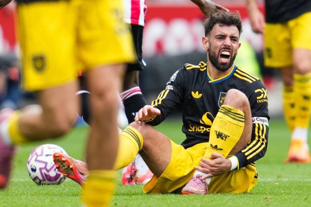 Premier League Brentford v Manchester United, ManU Bruno Fernandes of Manchester United during the Premier League match Brentford vs Manchester United at The Gtech Community Stadium, London, United Kingdom, 27th September 2025 (Photo by Harvey Murphy News Images) Copyright: xHarveyxMurphy NewsxImagesx