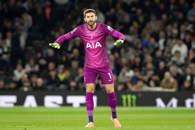 27th September 2025; Tottenham Hotspur Stadium, London, England; Premier League Football, Tottenham Hotspur versus Wolverhampton Wanderers; Guglielmo Vicario of Tottenham Hotspur  IanxStephen