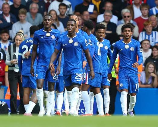 London, England, September 27 2025: Players of Chelsea walk back to the centre circle after celebrating opening goal scored by Enzo Fernandez (8 Chelsea) during the Premier League game between Chelsea and Brighton & Hove Albion at Stamford Bridge in London, England. (Photo by Jay Patel Sports Press Photo SPP) Copyright: xJayxPatel SportsxPressxPhoto SPPx Sportspressphoto_SPR33618