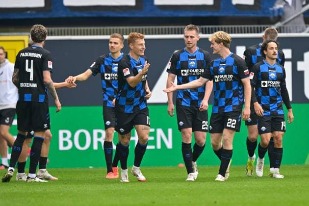 Paderborn, Home Deluxe Arena, 27.09.25, GER, Herren, 2.Bundesliga, Saison 2025-2026, SC Paderborn 07 - 1.FC Kaiserslautern Bild: Laurin CURDA (Paderborn) jubelt nach seinem Tor zum 2:0 DFL regulations prohibit any use of photographs as image sequences and or quasi-video. NRW Deutschland