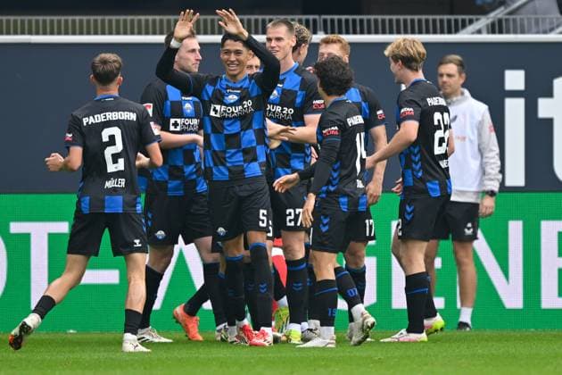 Paderborn, Home Deluxe Arena, 27.09.25, GER, Herren, 2.Bundesliga, Saison 2025-2026, SC Paderborn 07 - 1.FC Kaiserslautern Bild: Laurin CURDA (Paderborn) jubelt nach seinem Tor zum 2:0 DFL regulations prohibit any use of photographs as image sequences and or quasi-video. NRW Deutschland